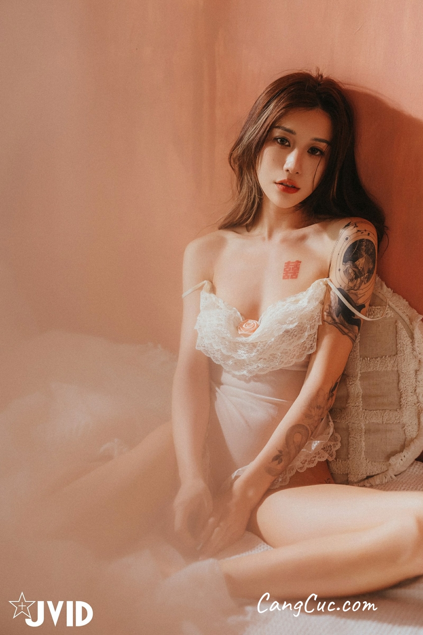 [JVID] Lara 雙囍 – 獨留的時光 與雙囍纏綿在浪漫花房的情緒與身體交流